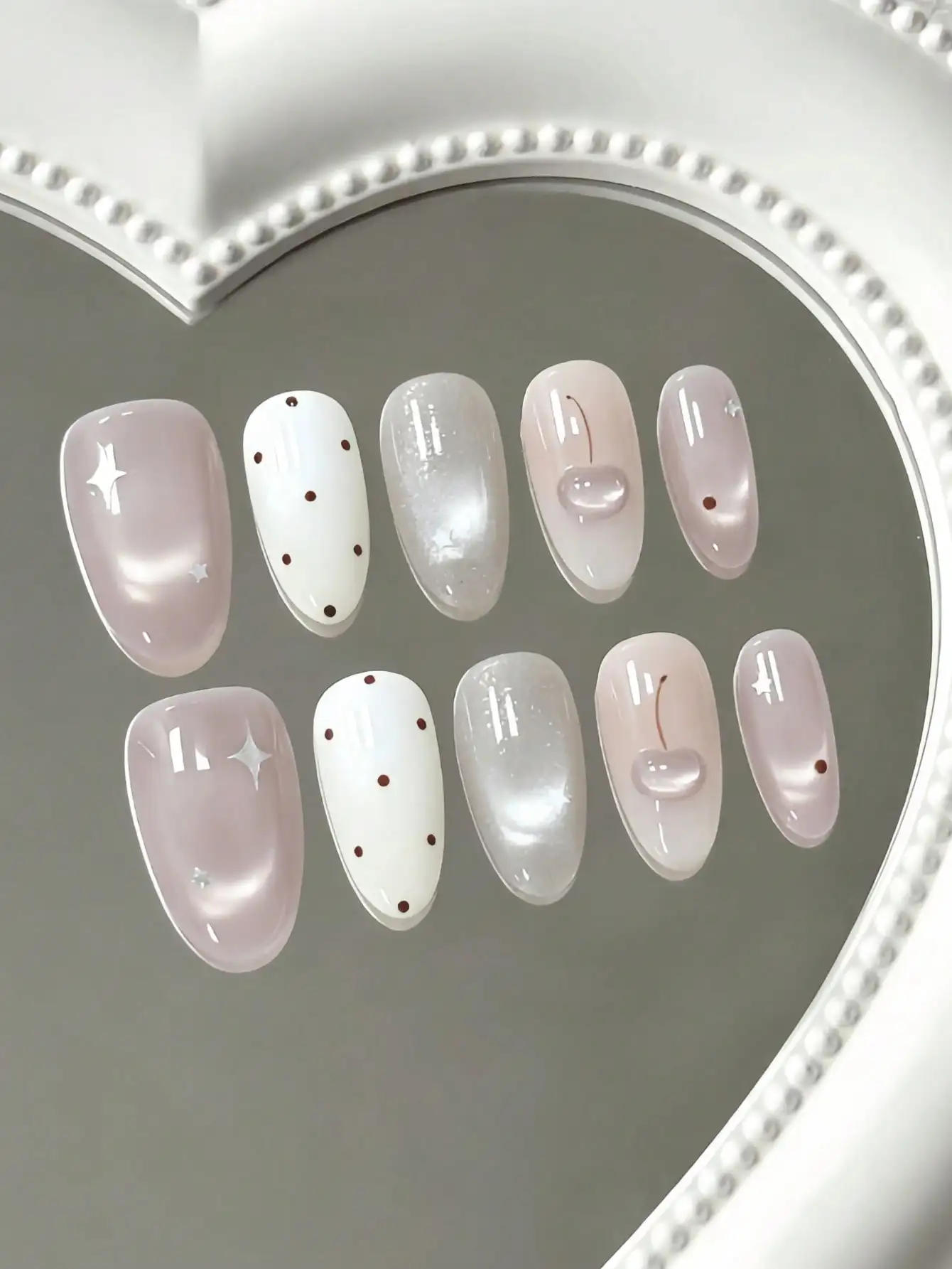 10 Pieces of Handmade Almond-Shaped Full-Cover Nail Tips, Medium-Short Length, Nude Pink Translucent Color, Pure Cat-Eye Cherry Style, Suitable for Natural Makeup, Commuting, Spring Dates, and Gentle Style Gift-Giving, Includes 1 Piece of Jelly Glue and 1 Nail File
