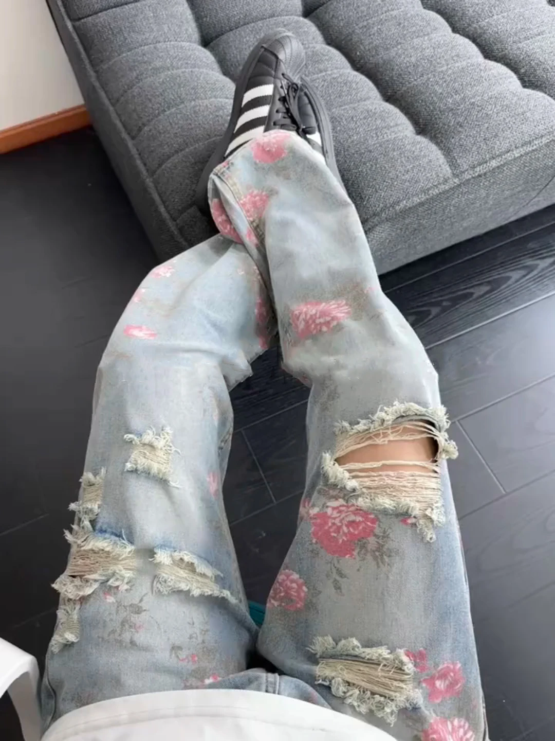 

Blue Rose Print Hole Denim Jeans Men's Summer American Floral Straight Leg Micro Flare Beggar Pants Youth Trend Wear Resistant