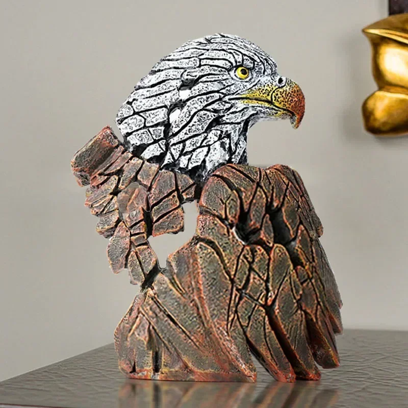 Resin Cracked Eagle Owl Model Statue Modern Taxidermy Interior Home Office Living Room Desktop Decoration Accessories