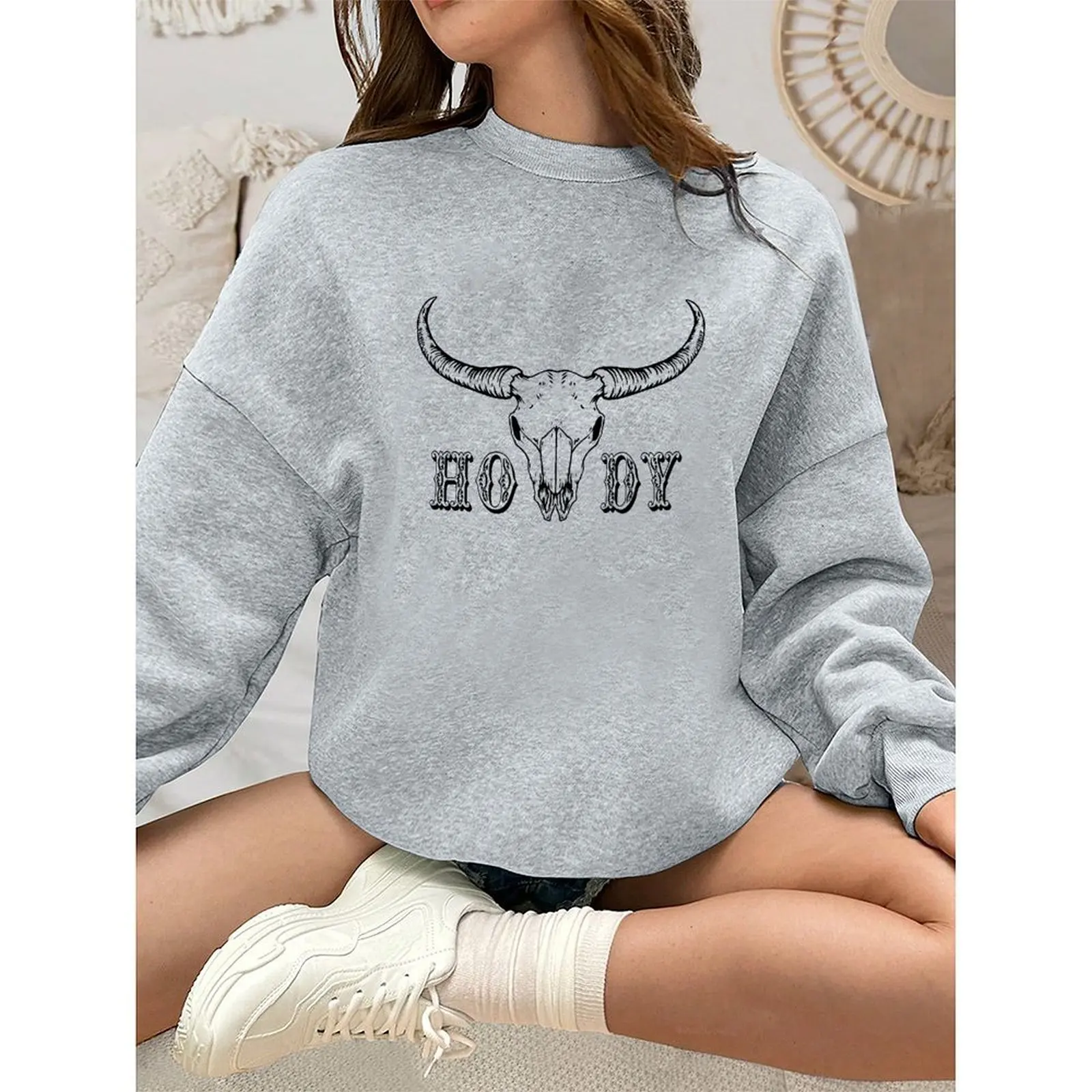 

Women Round Neck Long Sleeve Velvet Winter Casual Fashion Cowgirl Style Howdy Print Sweatshirt Sweater Winter Woman Clothes 2025