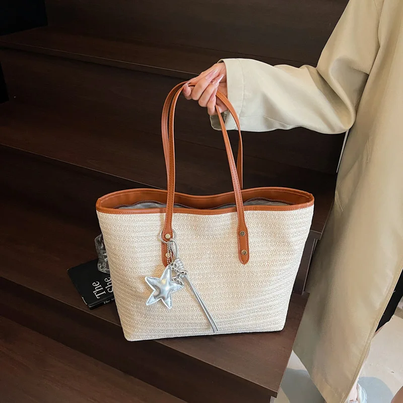 Rainbow-colored straw shoulder bag for women, suitable for beach vacations, spacious woven bucket tote