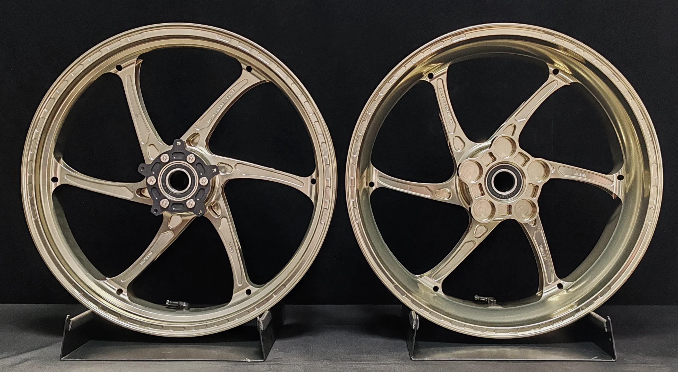 Aluminum Alloy Motorcycle Wheels Rim Accessories Front & Rear Wheel For CBR1000RRR ModelsZhang Xue Same‑Style Motorcycle Alloy