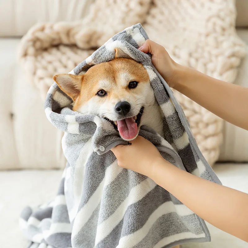 Striped Bathrobe For Cats And Dogs Bath Towel Soft All-wrapped Quick-drying Absorbent Bath Towel Pet Comfort Coat