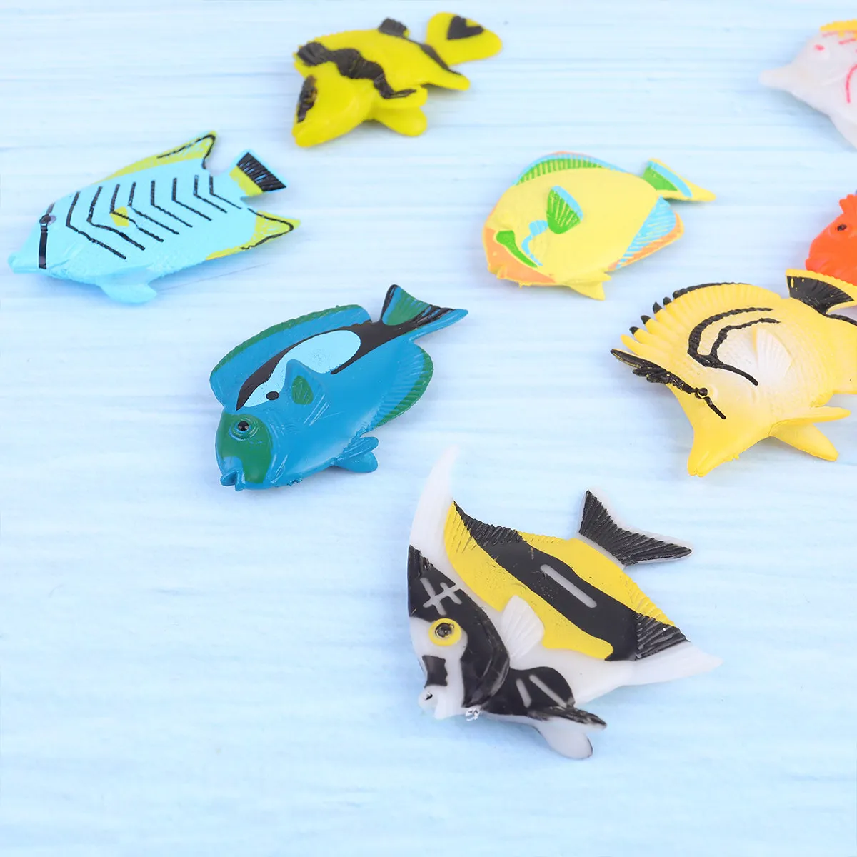 

1Set Solid Tropical Fish Realistic Simulation Bright Colors Playset Kids Pets Fake Fish Collection Kids Toys