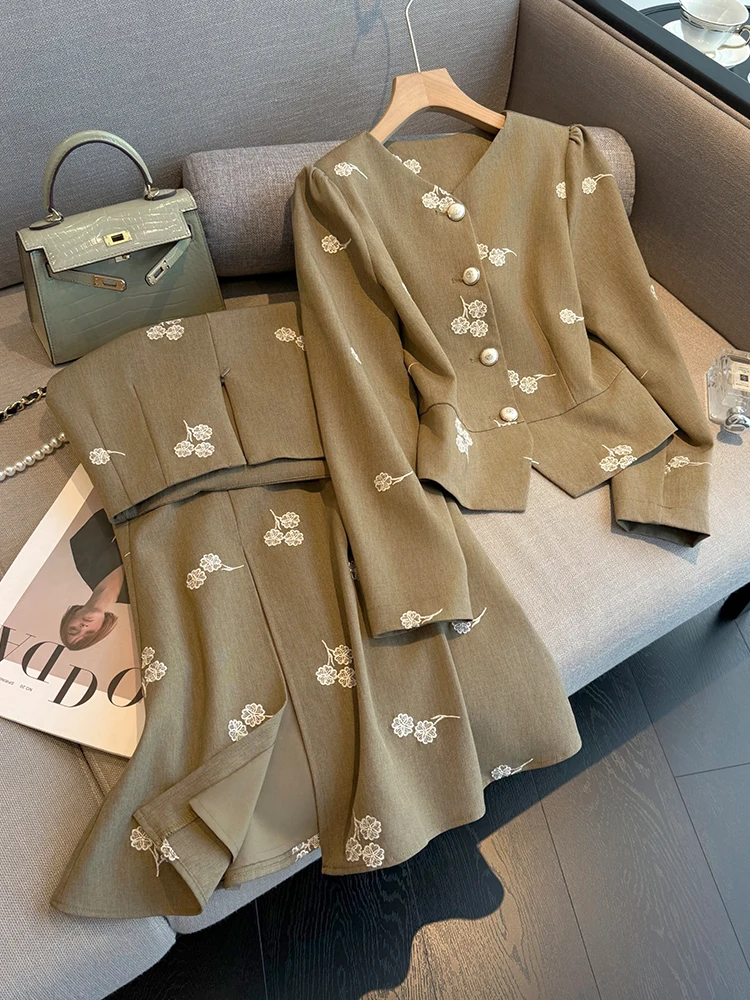 

Elegant V-Neck Long Sleeve Top And Skirt Two-Piece Set for Women Fashionable Autumn Outfit Bodycon Midi Skirt Ensemble