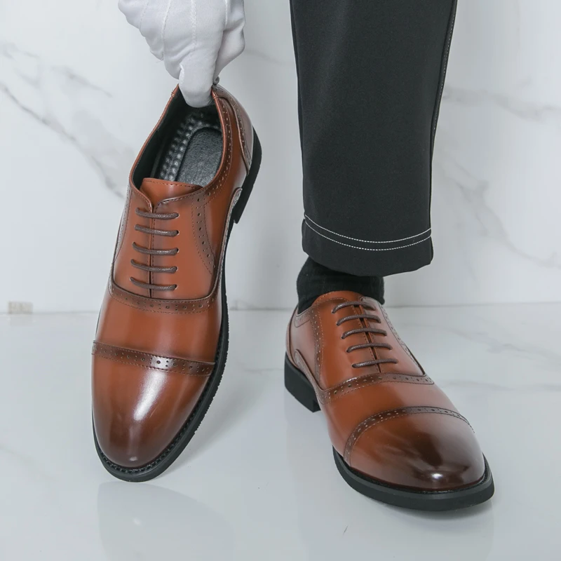 

Classic Men Brogue Shoes Men Casual Lace-up Business Office Fashion Leather Shoes Wedding Banquet Shoes Sizes 38-46 Men Shoes