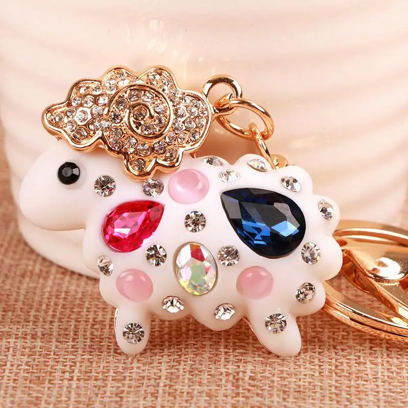 Niedlicher Schlüsselanhänger mit Strass-Schaf-Motiv, Hochwertiger Metall-Zinklegierungs-Schlüsselanhänger für Damen und Kinder, Taschenanhänger, Accessoire, Geschenk – Detail 5