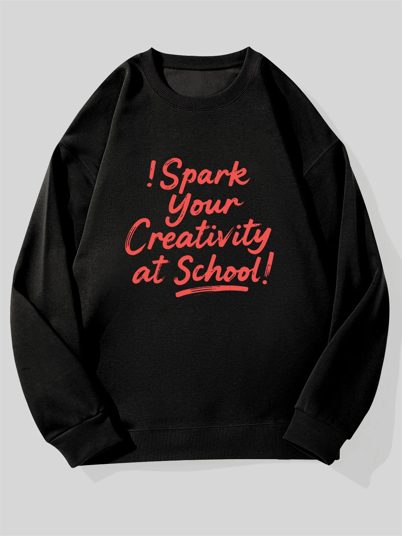 سويت شيرت أسود كبير الحجم للرجال مع "أنا أشرق إبداعك في المدرسة!" طباعة حمراء - سترة كاجوال فضفاضة برقبة دائرية #1