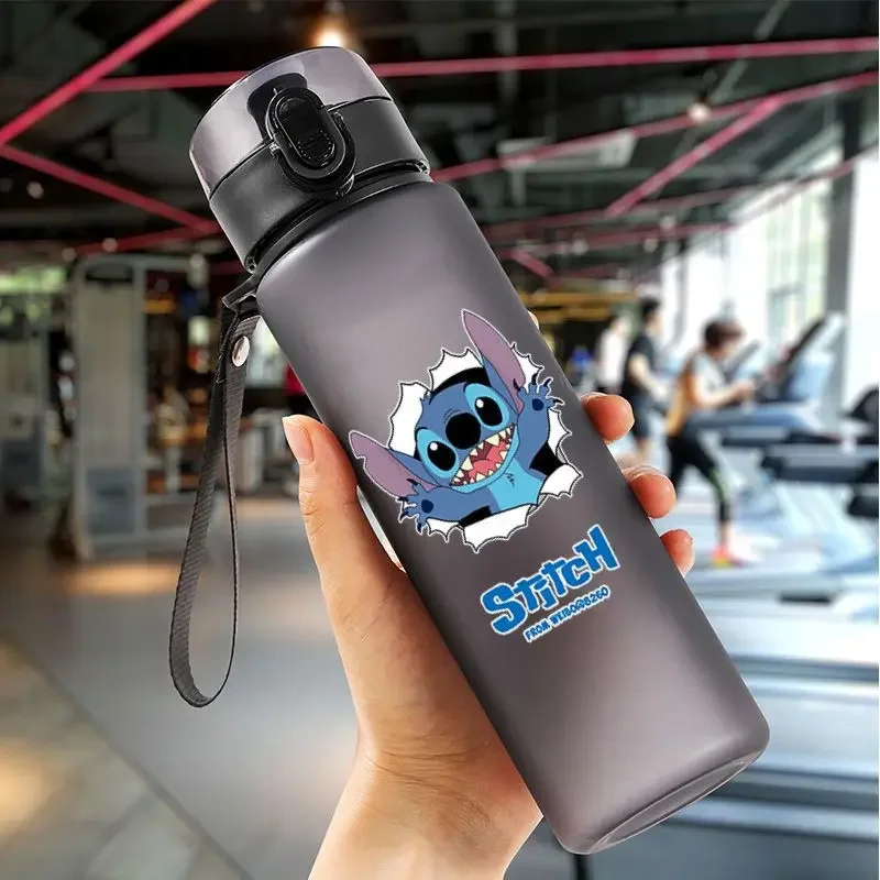 アウトドアアクティビティ用のプラスチック製ウォーターボトル,560ml,キラキラのステッチ,旅行中,防水,ポータブル,飲み物用,BPAフリー