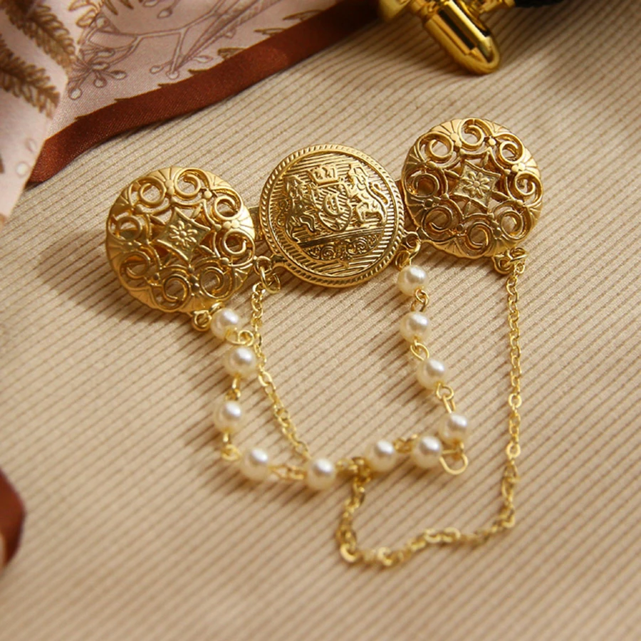 Luxurious Gold Color Coin Pearl Tassel Brooch with Rhinestones French Retro QUEEN CROWN Brooches