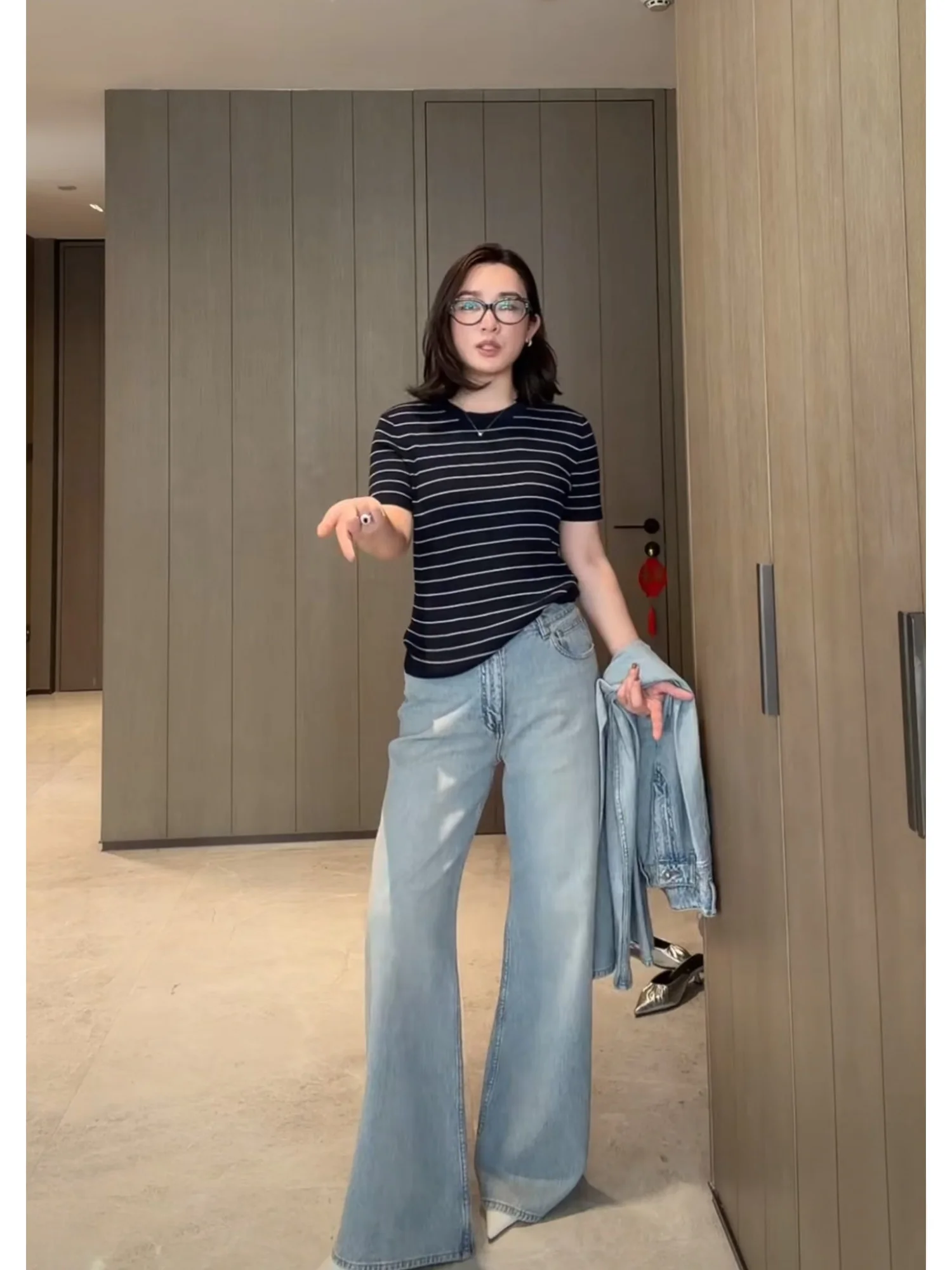 

LORRAINES New Lightweight Fashionable Retro Washed Elastic mid Waist Wide Leg Straight Cut Jeans Ladies Soft Cotton Zipper Fly
