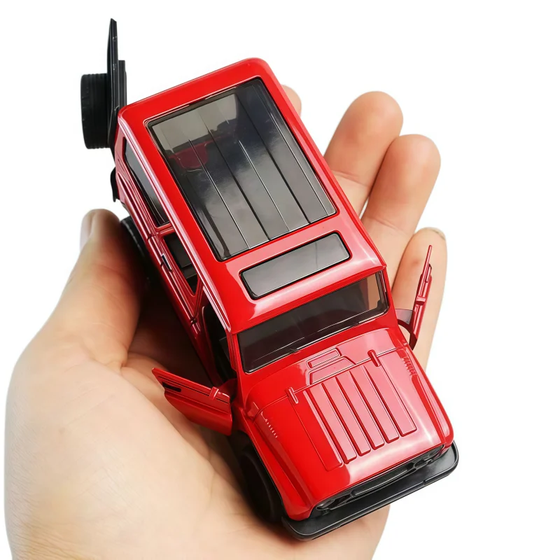 Bag-Packed Alloy Retro Off-Road SUV Model, Rewindable, Can Open the Door, Old-Fashioned Jeep Toy Car, Boy's Simulation Car, Disp