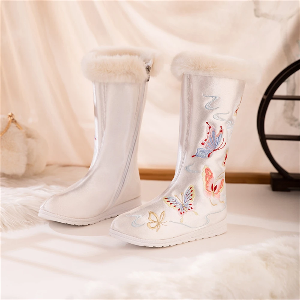 Winter New Thick Ancient Costume Hanfu Boots Women‘s Plus Velvet Ethnic Style Flat-bottomed Long-tube Embroidered Cotton Shoes