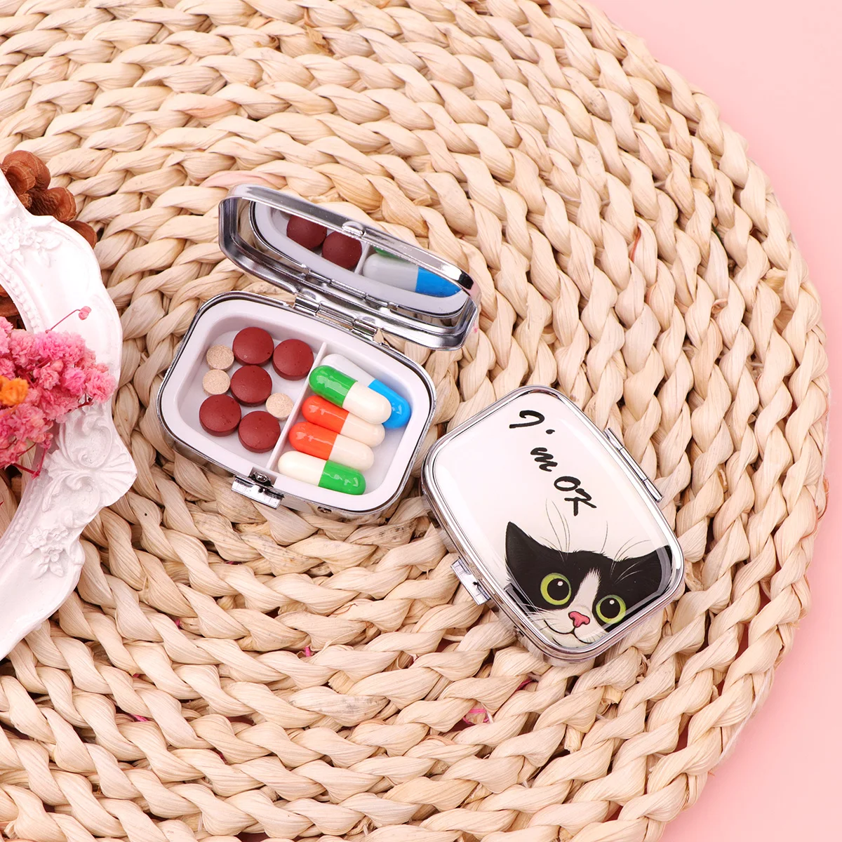 Cute Cat Print Mini Metal Pill Box, Portable 2 Compartment Pill Organizer for Travel, Vitamins & Daily Medicine