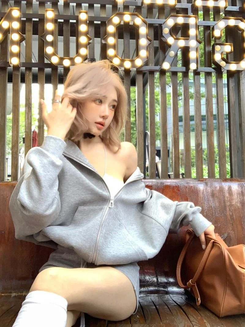 American retro spicy girl casual gray hooded sweatshirt set spring and autumn sexy high waisted shorts sweatshirt two-piece set