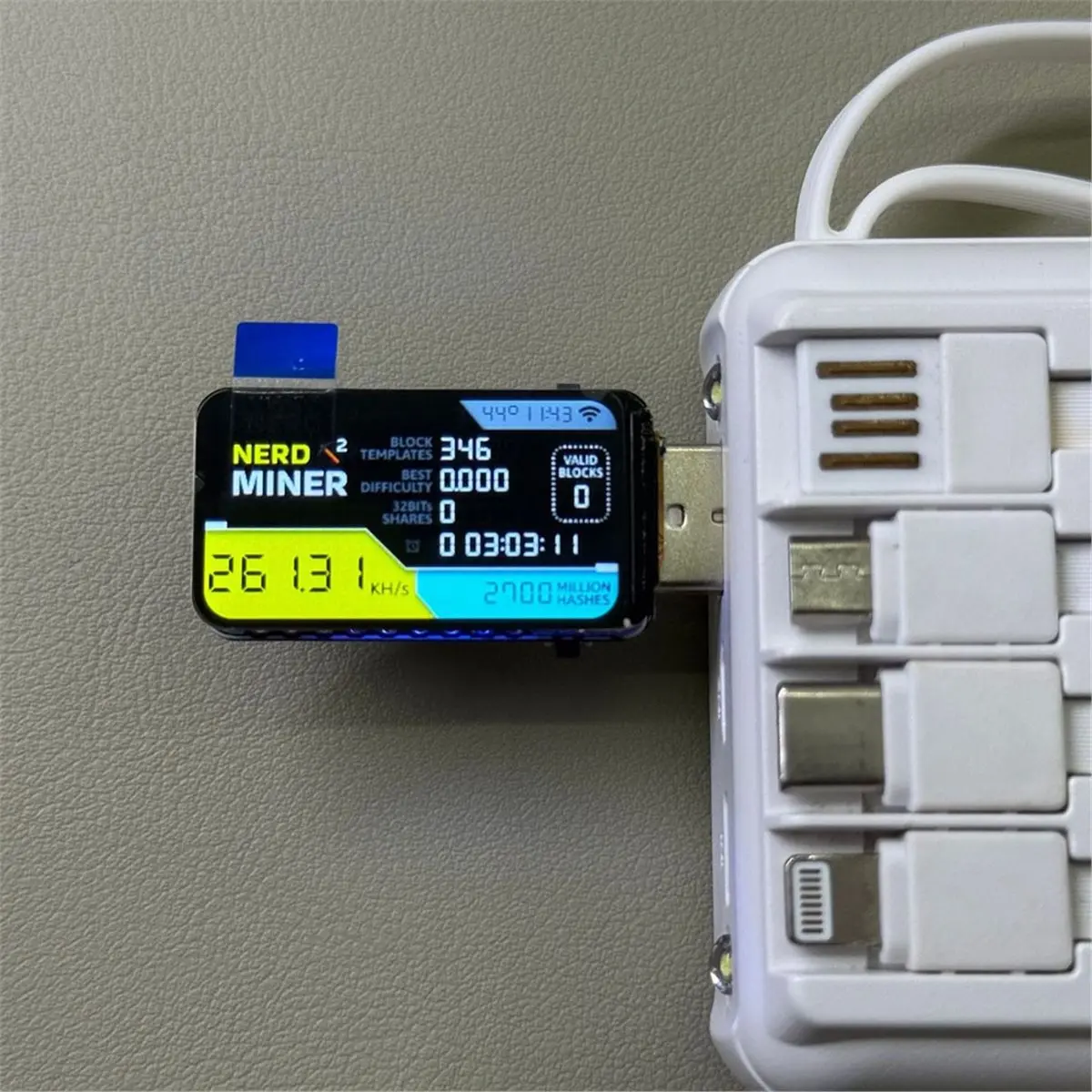 A003  260Kh/S USB Miner Thumb Bitcoins Miner Solo Lottery Miner with Mini Display for Luckyminer USB BTC Mining