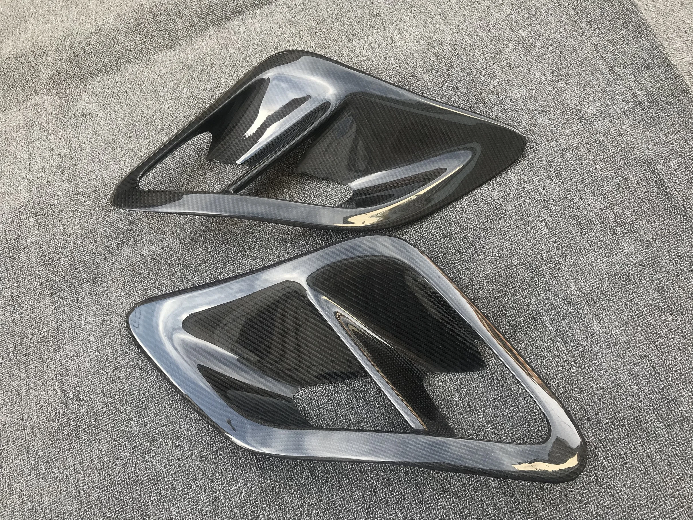 

Fit for Porsche 997 carbon fiber modified fender air vent for the rear air vent of the 2004-2005 911 model year
