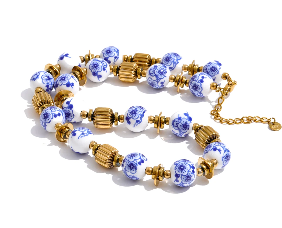 Yhpup Neuheiten Handgefertigter Schmuck Edelstahl Blaue Keramikblumen-Perlenkette Stilvolle Halskette Beliebtes Accessoire – Detail 2