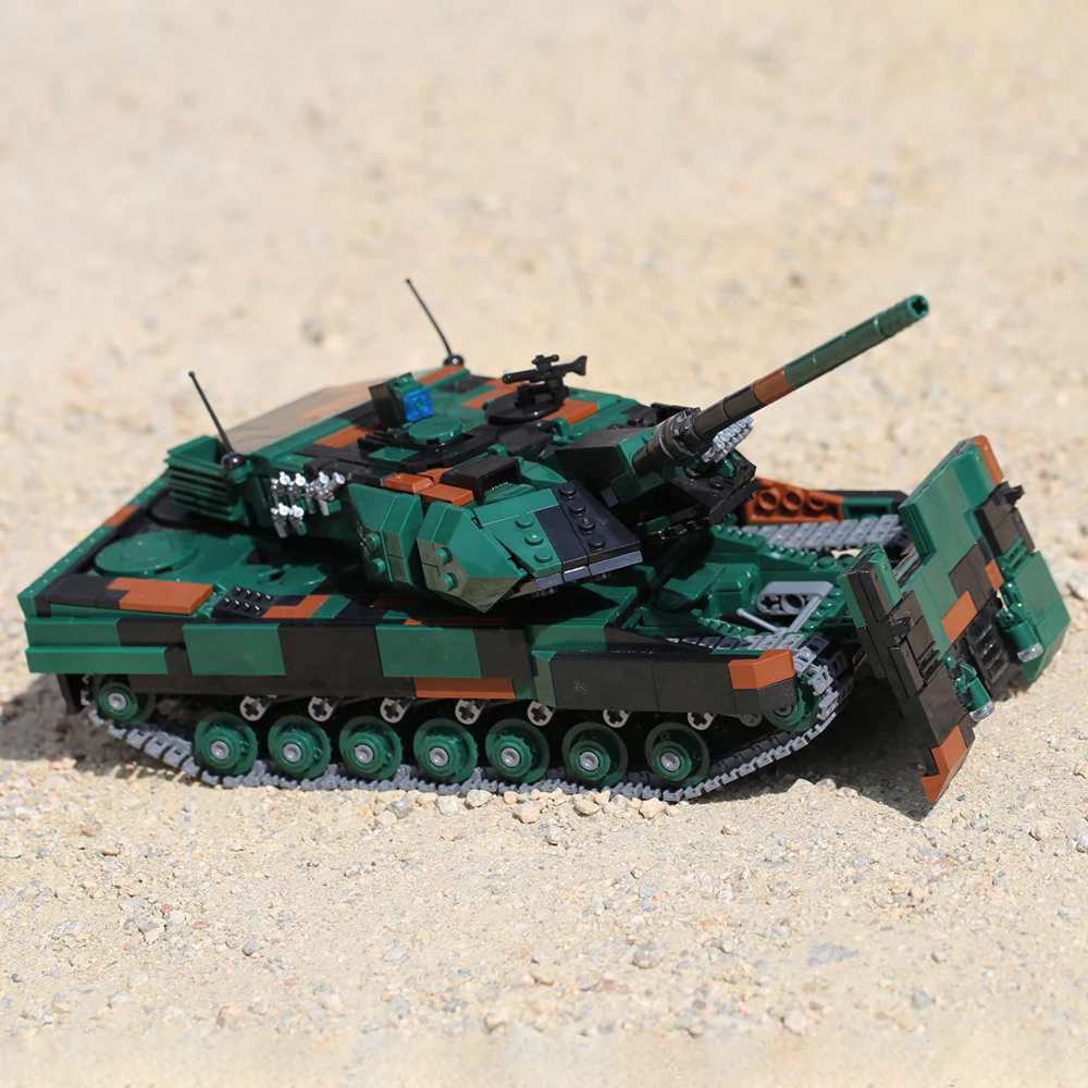 New 1:30 Scale WW2 Military Leopard 2A6 Main Battle Tank 1346PCS Modern Military Bricks Model Army MOC Boys Toys Gifts