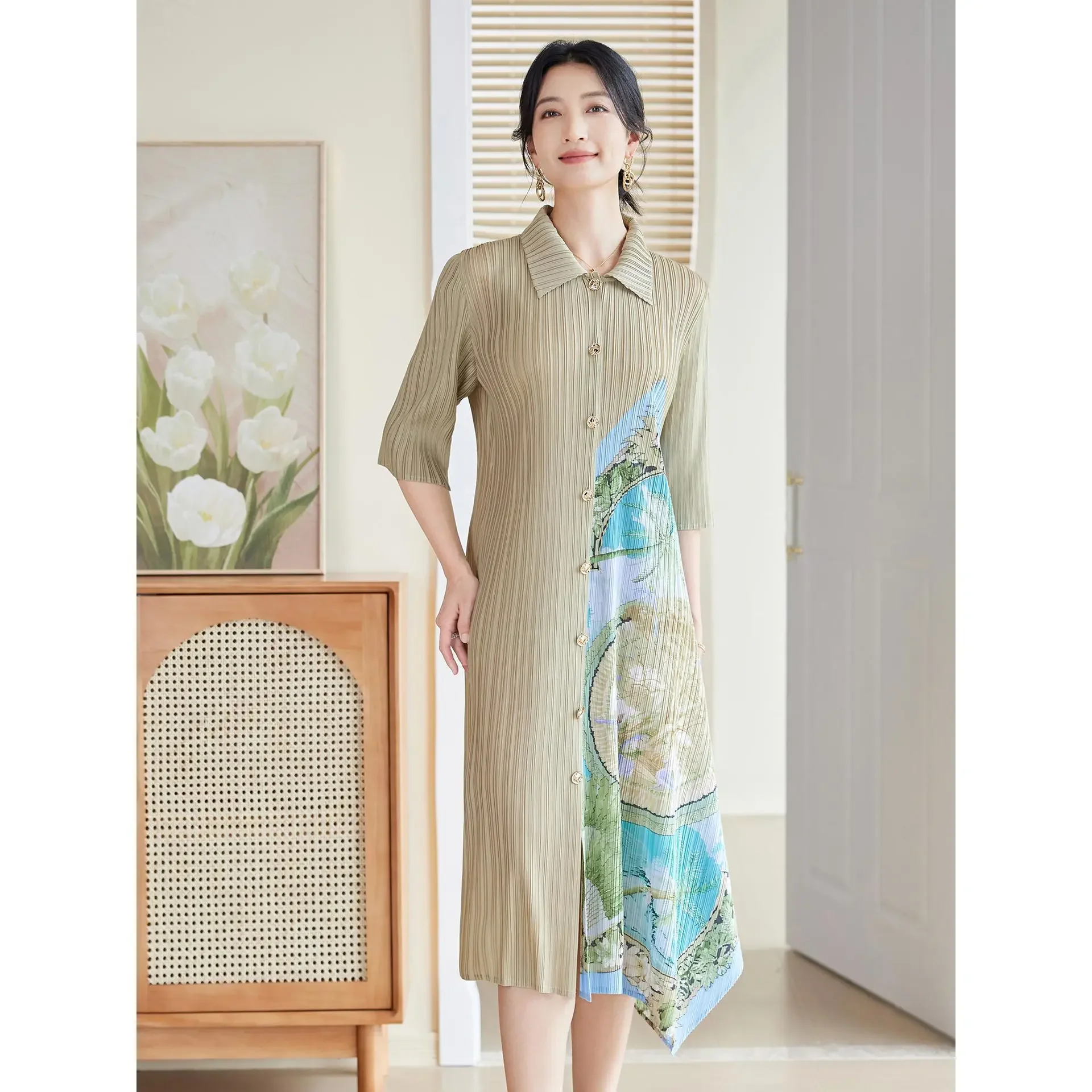 

High-end Dress with Miyake Pleats, Fashionable Print, Loose Large-sized, Fashionable Mid-length,2024 New Elegant Dresses Women