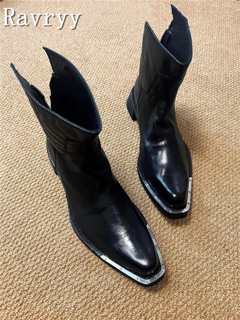 

Men New Pointed Toe Short Chelsea Boots Brand Design Fashionable Metal Decor Thick Heel Back Zipper Retro Knight Boots