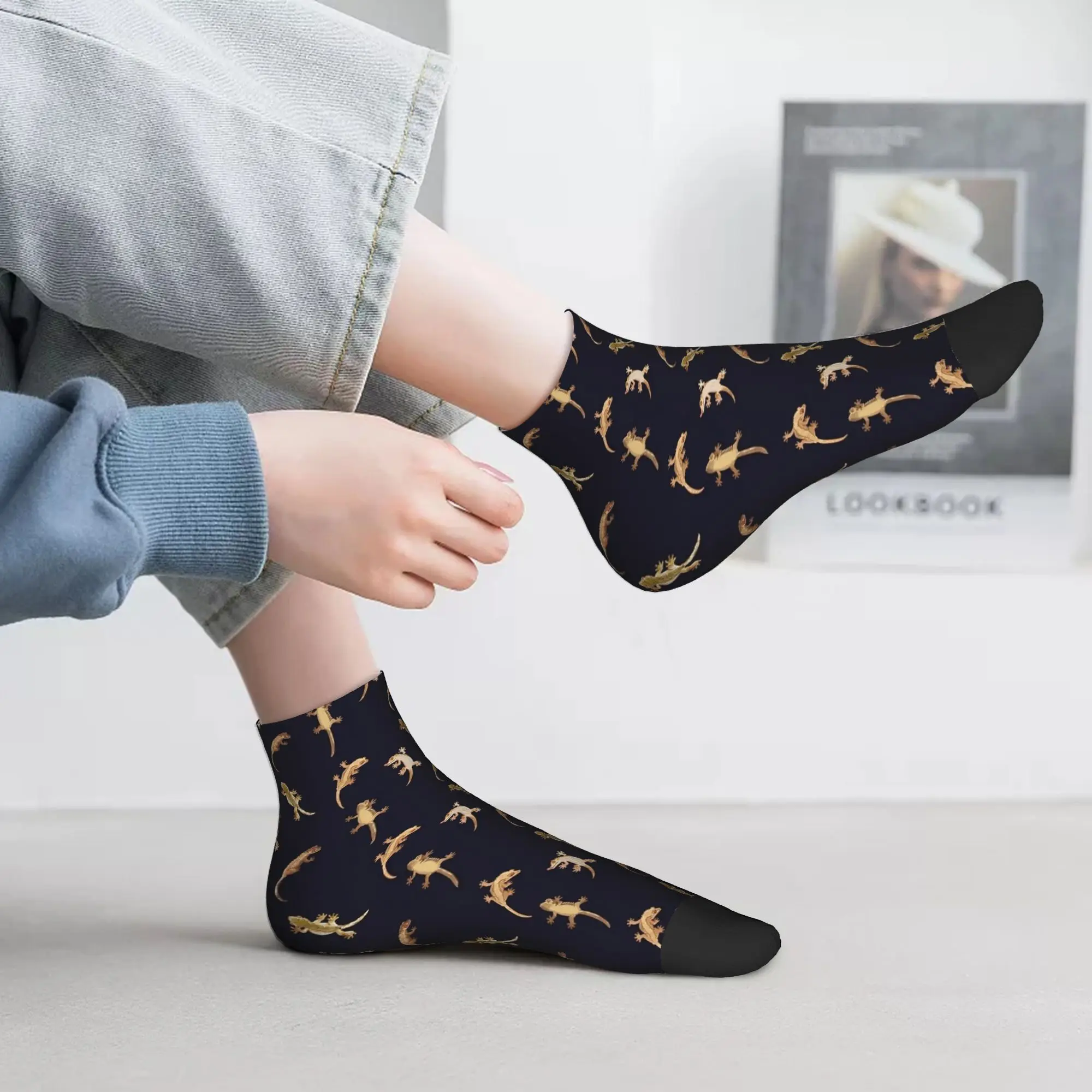 Calcetines geckos con escudo pequeño y bonito, medias absorbentes del sudor Harajuku, calcetines para todas las estaciones, accesorios para regalos de Navidad Unisex
