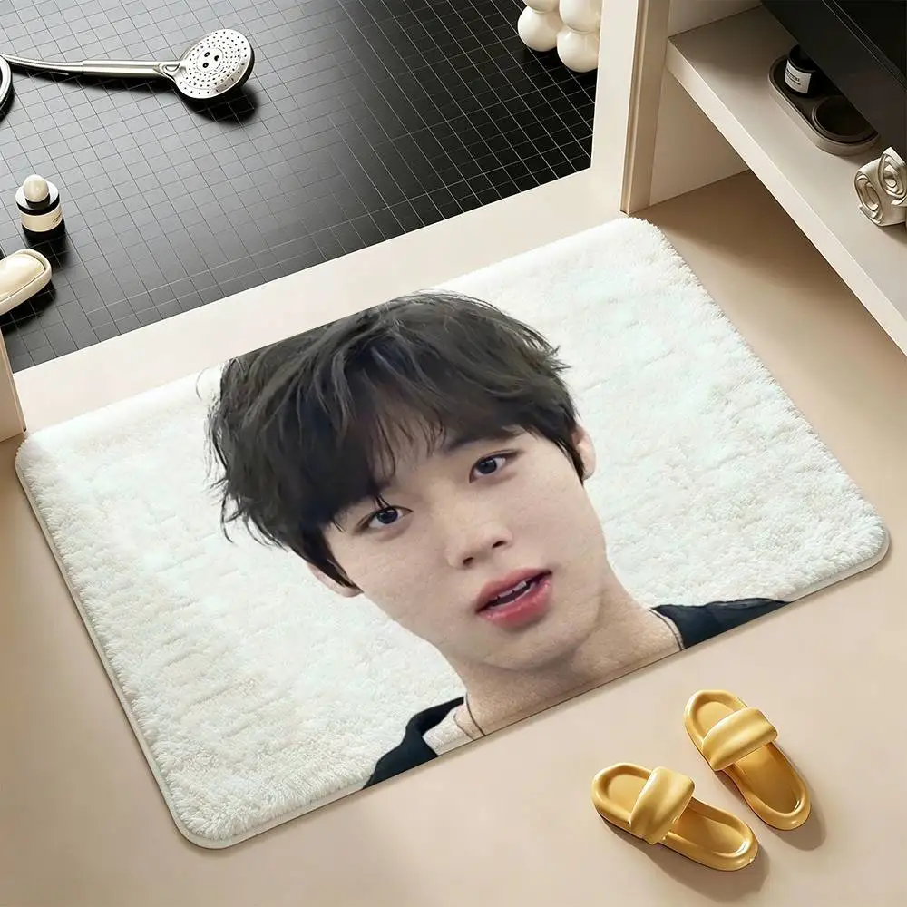 Handsome Talented Idol P-Park Ji-Hoon Shower Room Absorbent Small Floor Mat Soft Comfortable Decorative Foot Mat