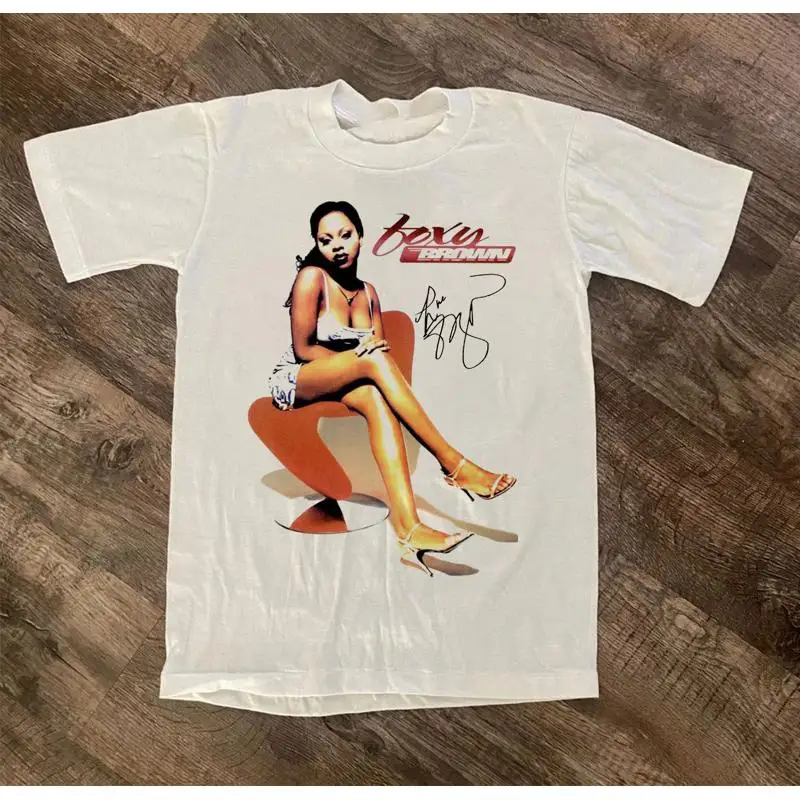 Белая футболка Foxy Brown с подписью