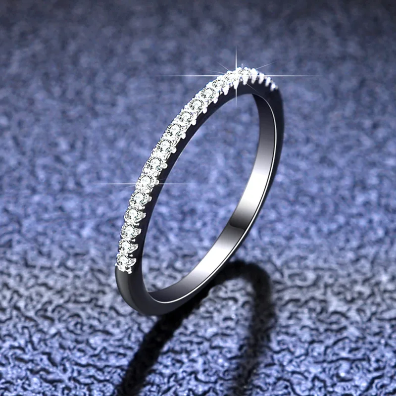 

Moissanite Ring Single Row Women's Group Crown Single Tail 925 Sterling Silver