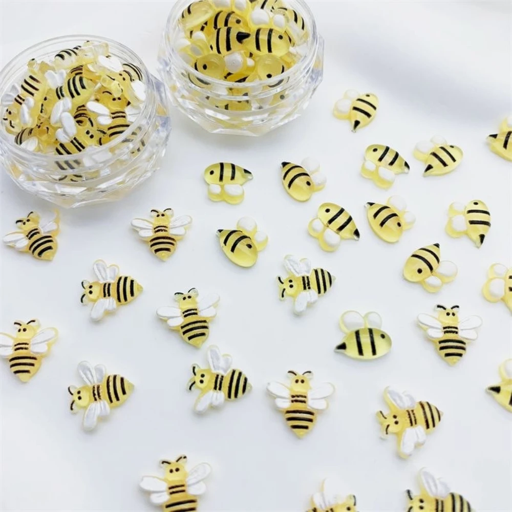 100pcs 3D Bee Resin Flatback Charms Yellow Mixed Sizes Large Small for Nail Art DIY Manicure Phone Case Decoration Wholesale