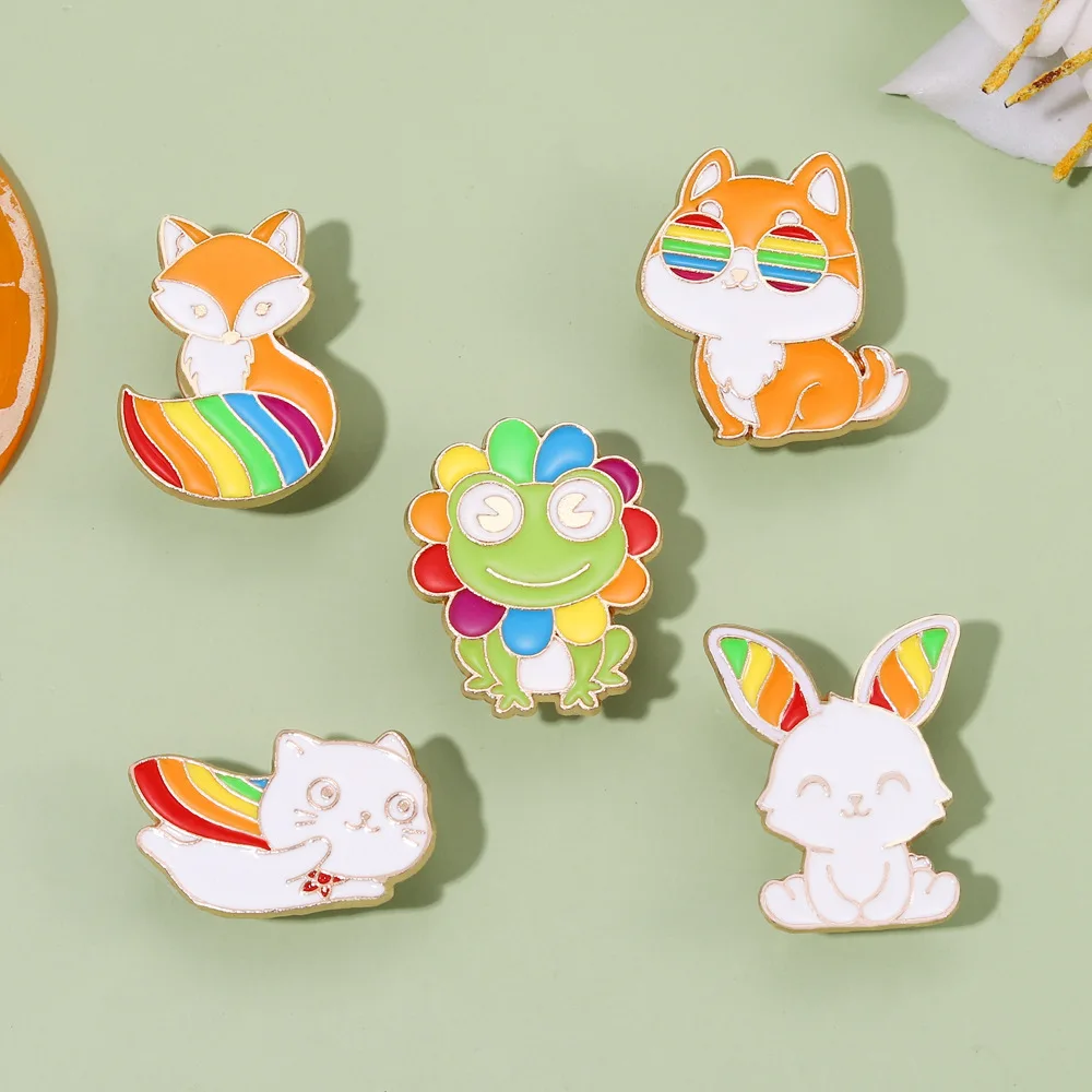 Animals Enamel Pins Cute Rainbow Parts Fox Rabbit Kitten Brooches Backpack Carton Badges Gift For Friend Kids Jewely Wholesale