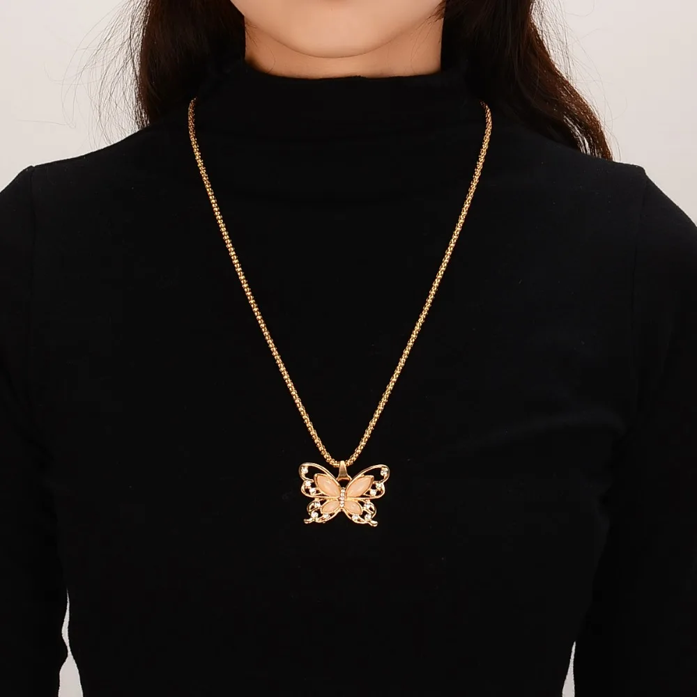 Fashion Flawless Choker Opal Butterfly Pendant Necklace in Rose Gold Color for Women Exquisite Sweater Chain Jewelry Accessories