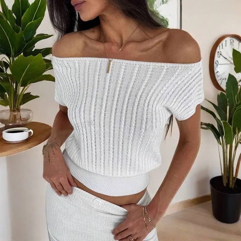 Sexy Spice Girl One-shoulder Knitted T-shirt 2025 Summer Temperament Slim Women's Short-sleeved Sweater