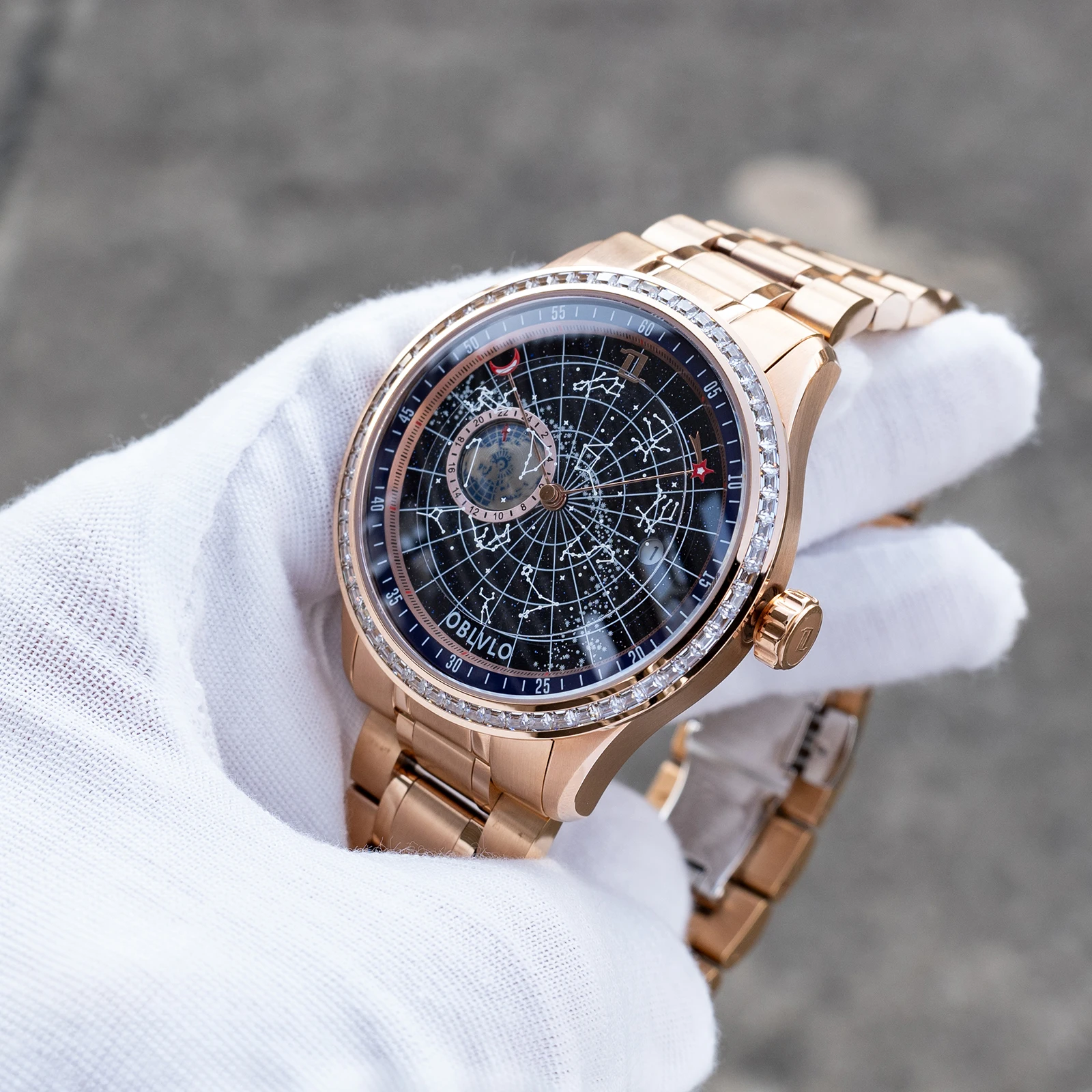 ساعة OBLVLO للرجال أنيقة باللون الذهبي الوردي ونجمة الأرض مع إطار ماسي ومينا أزرق وسوار أوتوماتيكي وسوار ساعة GC-D