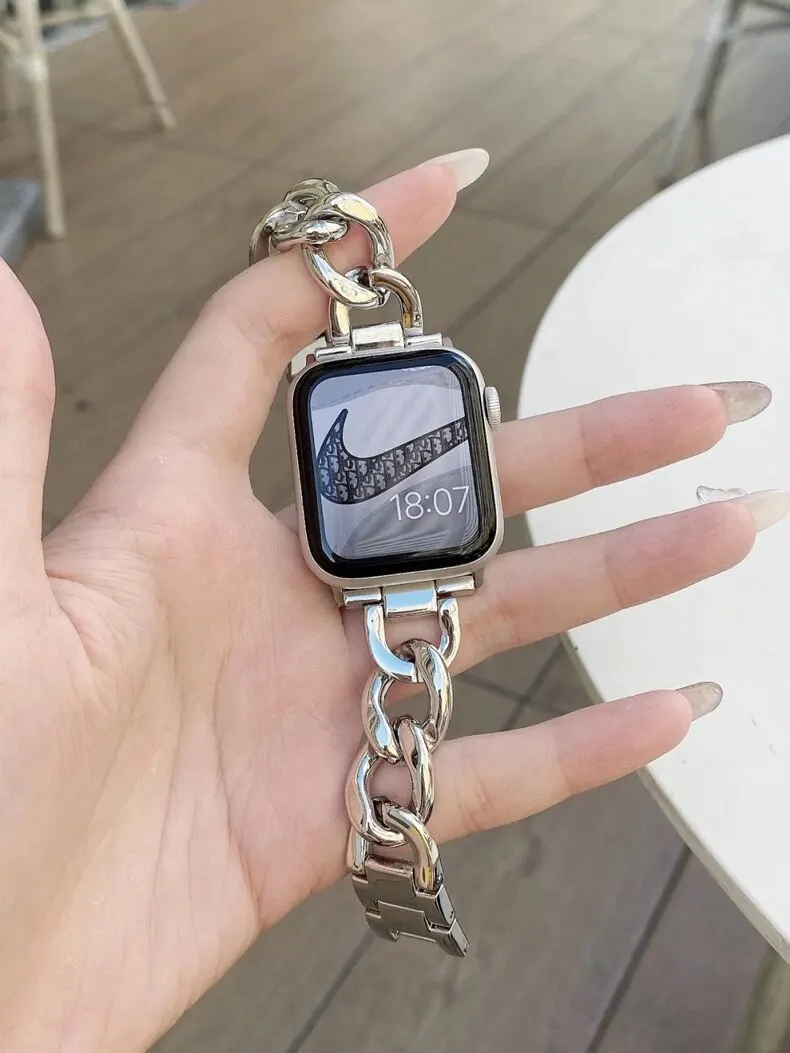 Band for Apple Watch 44 49 40 45 42 46 Woman Metallic Chain Watch Strap Bracelet for Iwatch Series 11 9 8 7 6 SE 10 Ultra 3 2