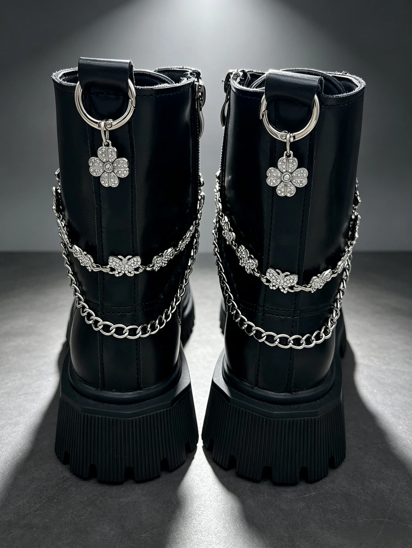 2/4 pieces of metal flower-decorated chains that can be detached for DIY shoe and boot decoration, suitable for board shoes