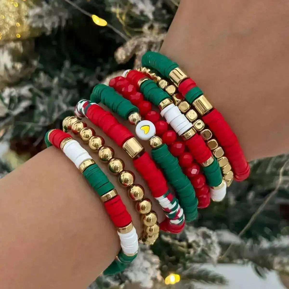 

Trendy 8 Pcs/set Christmas Soft Polymer Clay CCB Handmade Beaded Elastic Bracelets for Women New Year Jewelry Gifts 2026
