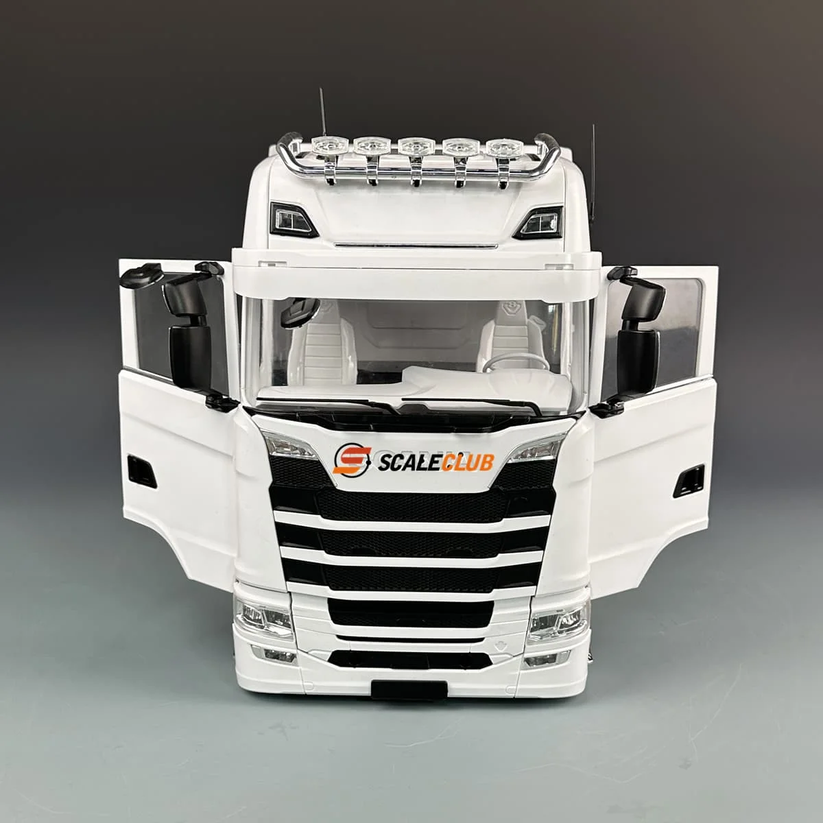 

SCALECLUB 770S Cab 1/14 RC Tractor Truck Trailer Cabin With Dashboard Open Door For Tamiya RC 1/14 Truck Parts Accessories