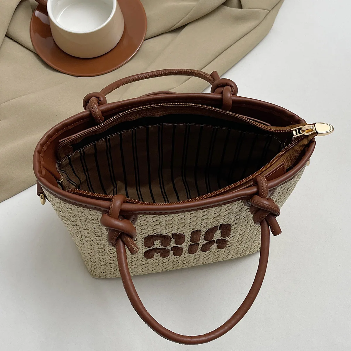 New Summer Beach Grass Woven Bag Women's Handbag Embroidered Thread Fashion Crossbody Bag Women's Unique Design Shoulder Bag image 6