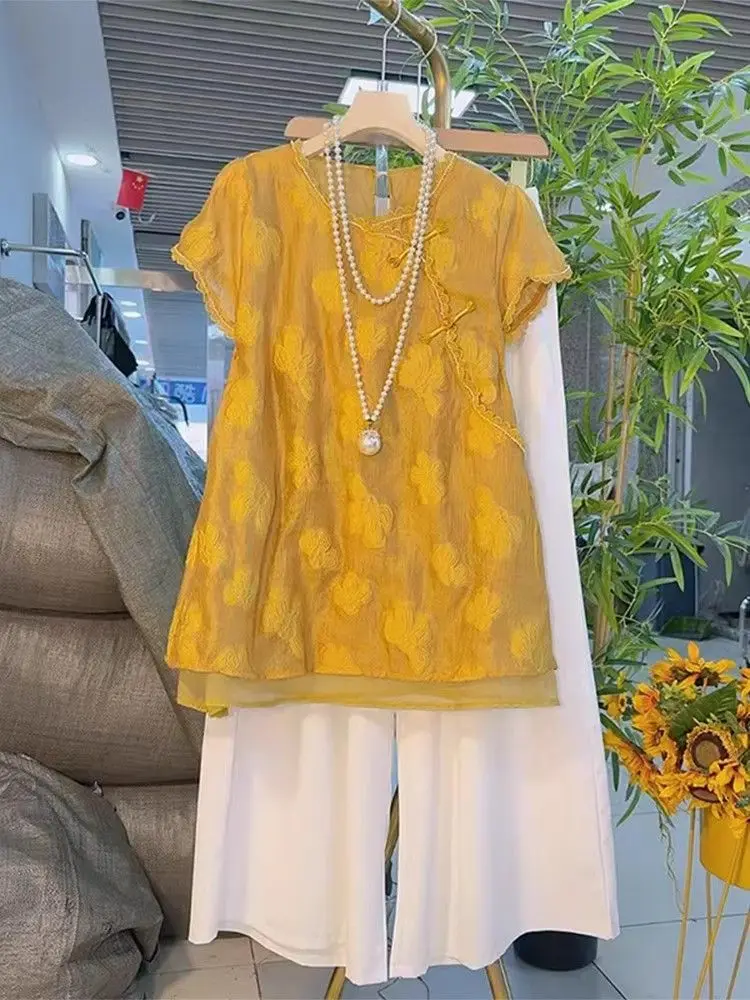 

Summer Hit Large Size Women's Shirt Loose Floral Embroidery Button up Top Age Reduction Flattering plus Size Casual Wear