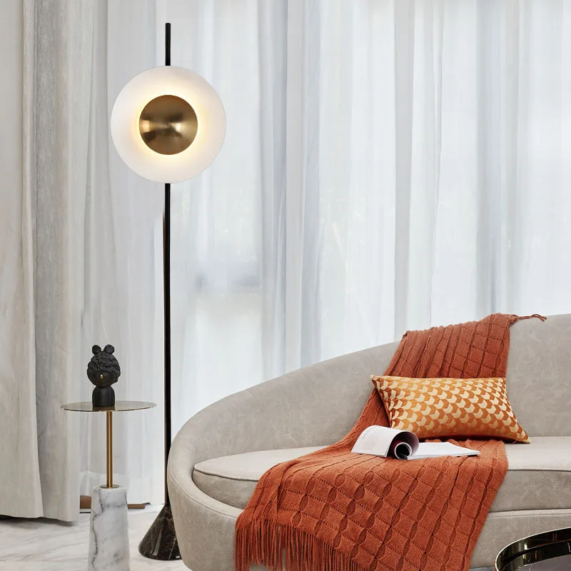 Postmodern Designer Minimalist Floor Lamps Long Pole Metal LED Standing Lights Living Room Bedroom Hotel Villa Personality Decor