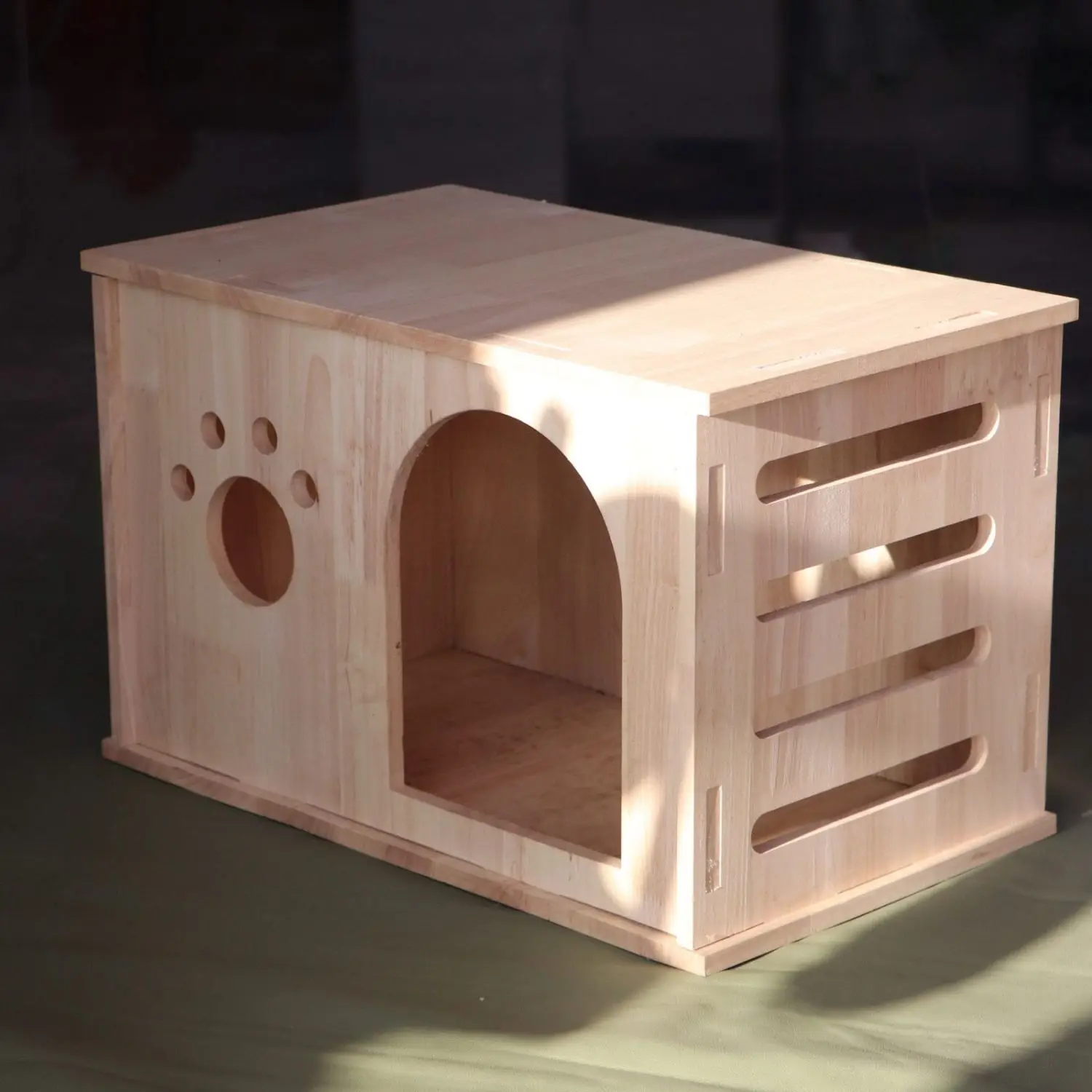 Solid Wood Cat House Large Wooden Dog House Small Dog Luxury Home Ventilated and Breathable Cat House Pet Nest