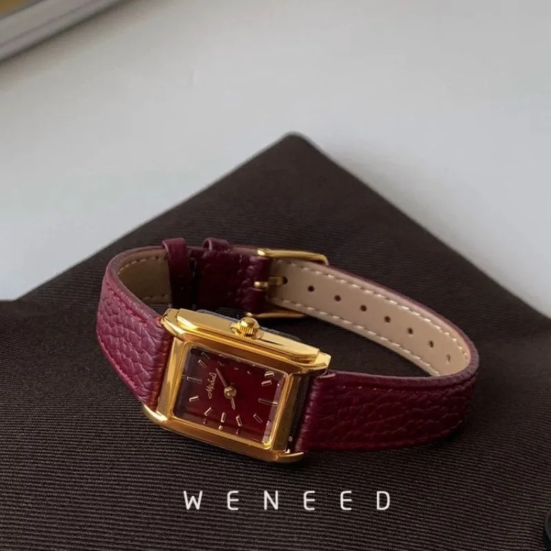 PEIYING Ankola Red Watch Women's Square Leather Small Dial New Women's Niche Light Luxury Quartz Watch
