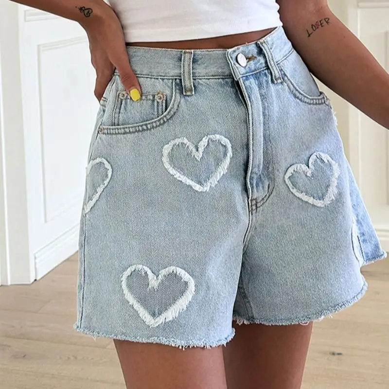 2024 Sweet and Cute Fleece Heart Pattern Denim Shorts Women\'s Summer New High Waist Loose Slim Wide Leg Short Pants