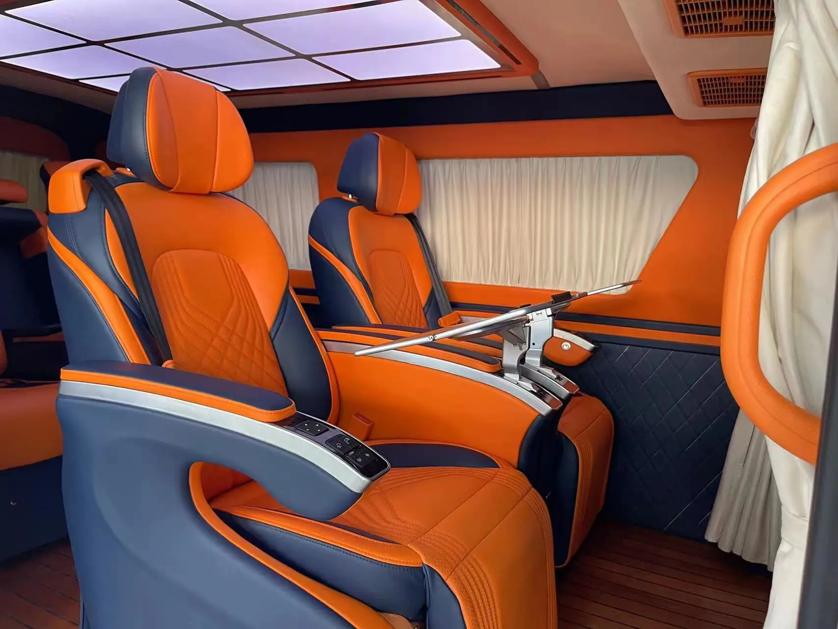 High End Vehicle Interior  Van Captain Seats with Electric Legrest Table for V Class ,W447,Sprinter ,Sienna