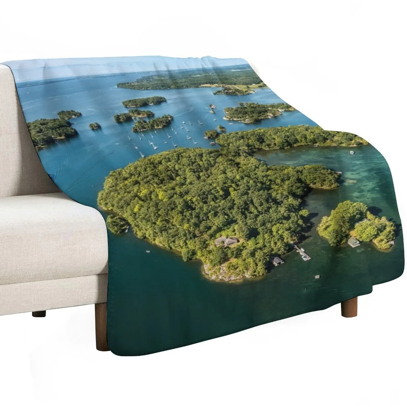 Thousand Islands and the St. Lawrence River in Gananoque, Canada Throw Blanket Large Bed linens Decorative Sofas anime Blankets