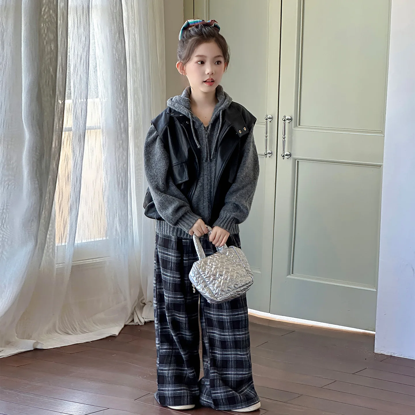 Girls' Autumn and Spring Outfit Suit 2025 New Children's Leather Vest Korean Style Casual Hooded Kids Three Piece Set