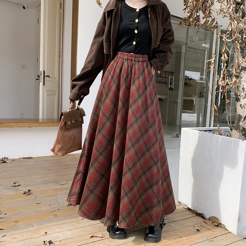 

retro Art Red Plaid Wool A-line Skirt Thickened Elastic High-waist Midi Skirts Women's New Winter Harajuku Preppy Wide Flare
