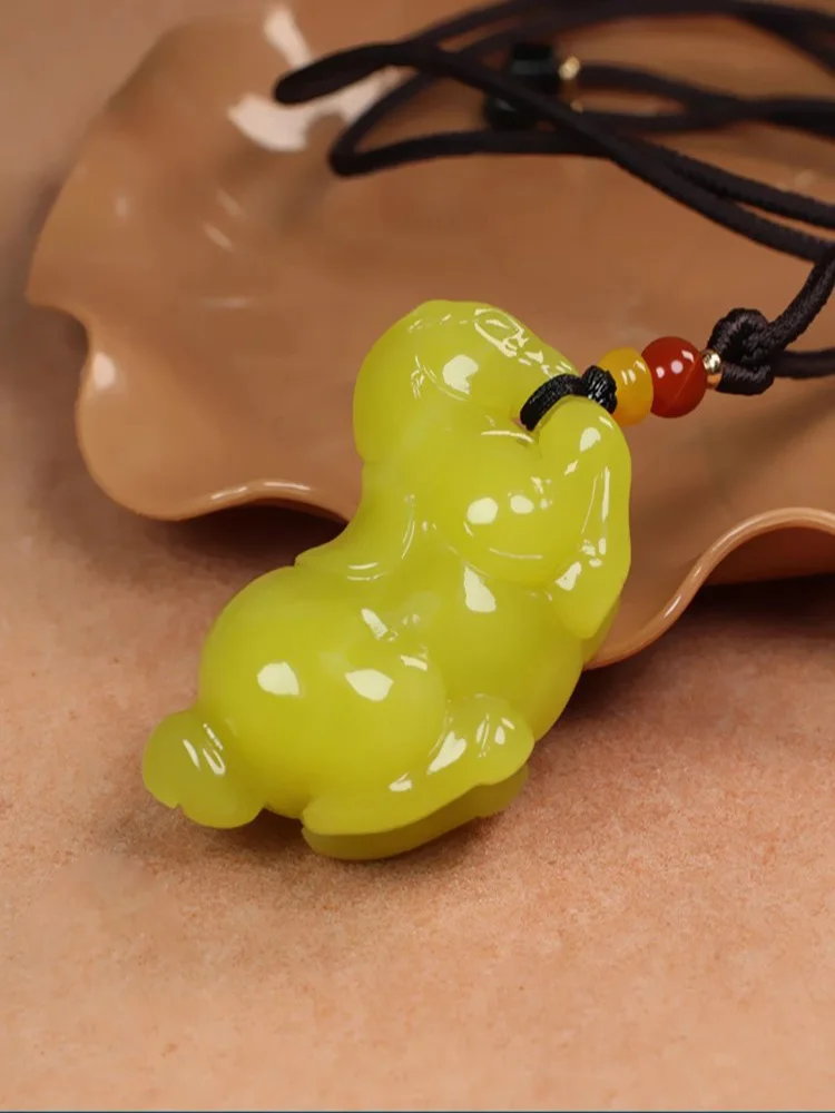 New Genuine Jade Tang Material Horse Pendant P10015