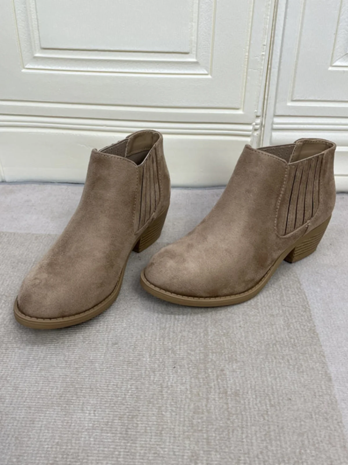 

Женские модные ботинки с острым носком, эластичным верхом, удобные, универсальные, однотонные, на толстом каблуке, повседневные ботильоны